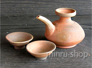 素焼きのカラカラとぐい吞み